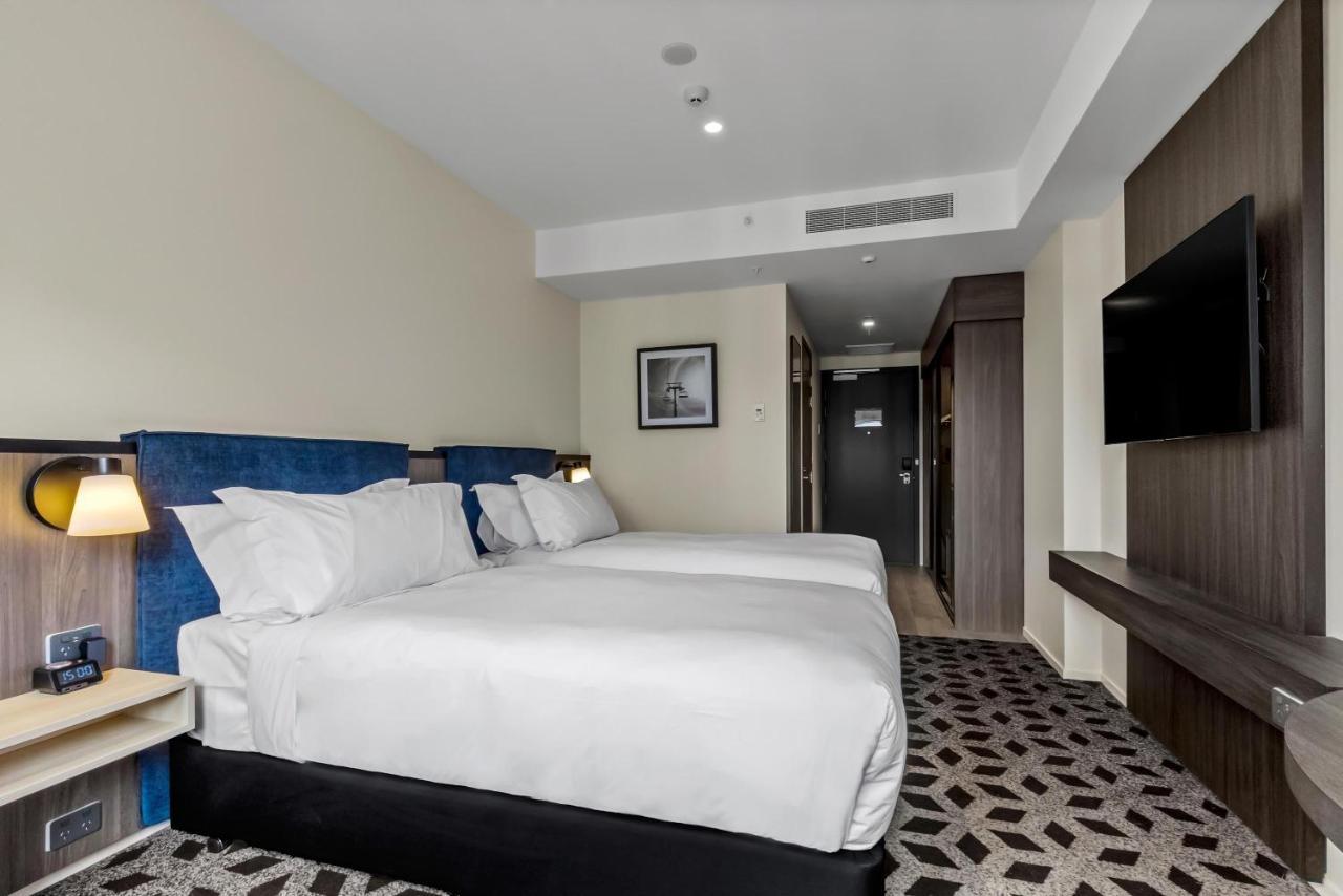 Holiday Inn Queenstown Remarkables Park Exterior foto